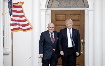 Trump la Nato dice no a piano per Hormuz Rudy Giuliani Arrabbiato con lItalia 364x230
