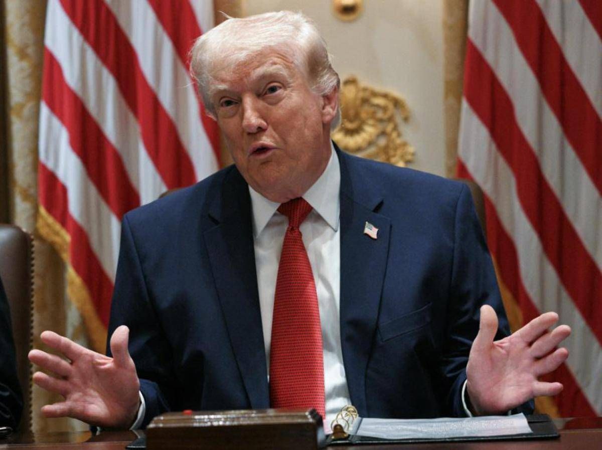 Trump svela il regalo dell'Iran: "Mi manda 10 petroliere cariche di greggio"