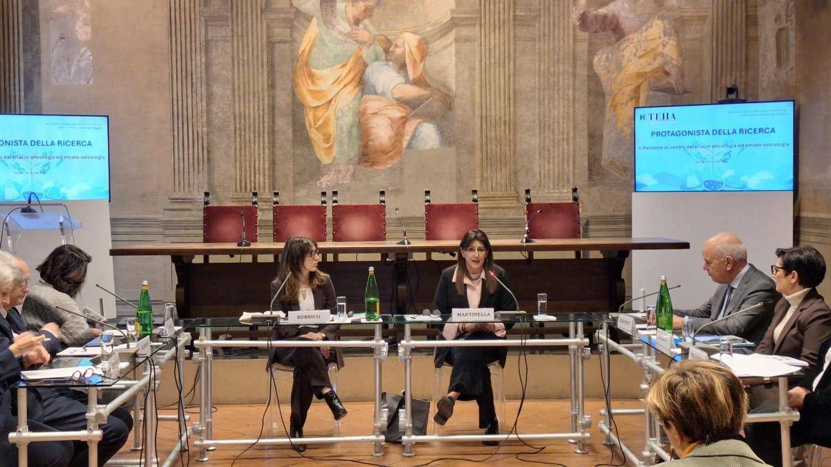 Tumori, in Italia 1.103 studi clinici in corso: "Nuove tecnologie per aumentare partecipazione pazienti"