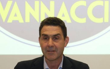 Ucraina Vannacci No Futuro Nazionale a risoluzione centrodestra incredibile sostegno a Zelensky 364x230