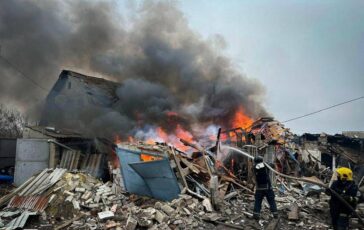 Ucraina attacchi incrociati Kiev Mosca 2 morti e 4 feriti 364x230