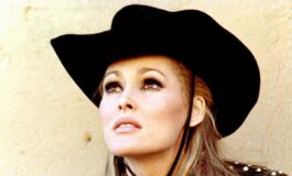 Ursula Andress ritrovato il patrimonio rubato beni e opere darte per 20 milioni di euro 265x160