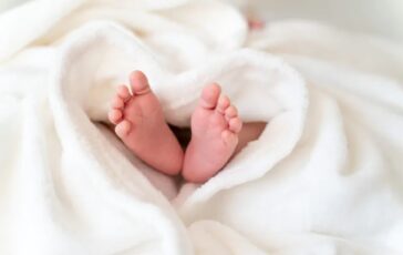 001-feto-senza-vita-indagine-madre-cosa-successo-dopo-parto