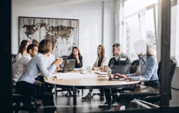 differenza tra impresa e azienda 1030x686 1 364x230