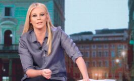 001-conduttrice-non-trattiene-emozione-struggente-omaggio