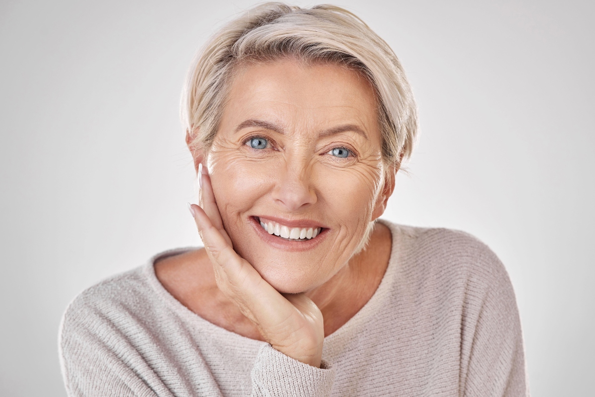 Menopausa: tutti i sintomi e quanto durano, dalla premenopausa alla menopausa precoce
