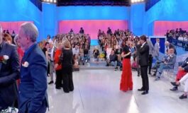 001-due-colonne-portanti-show-maria-de-filippi-tornare-insieme