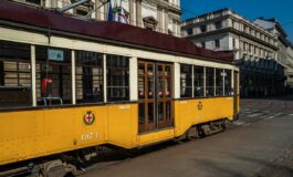 deraglia tram milano
