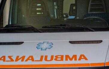 Incidente auto e furgone