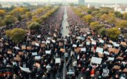 massicce proteste no kings negli usa otto milioni mobilitati in oltre 3300 eventi 1774749692