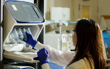 national cancer institute gcrsghdrniy unsplash 1 364x230