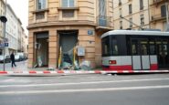 tram deragliato a milano cosa cercano gli investigatori tra malore e uomo morto 1772335687