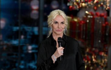 Antonella Clerici Rimasi incinta e mi fecero fuori dal programma e stato vergognoso 364x230