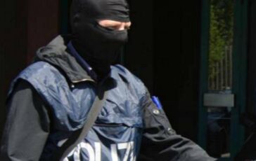 Arezzo 15enne indagato per propaganda dodio e istigazione a delinquere 364x230