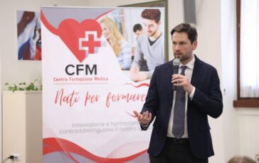 Arriva in Italia RevivR lapp che insegna il massaggio cardiaco in 15 minuti 364x230