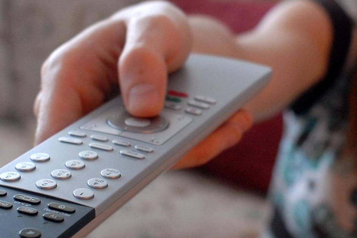 Ascolti tv, 2 aprile: Pio e Amedeo vincono prime time su Canale 5 con 20% share