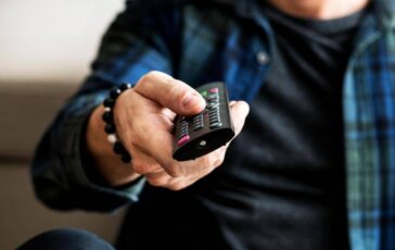 Ascolti tv vince la replica di Montalbano Floris oltre 11 e Belve 88 364x230