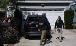 Attentato a Washington Allen e il manifesto contro Trump Stop ai suoi crimini 265x160