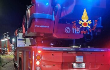 Auto in fiamme sulla superstrada Siena Grosseto morto 37enne 364x230