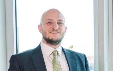 Axa Italia visite ed esami si prenotano online con un click 364x230