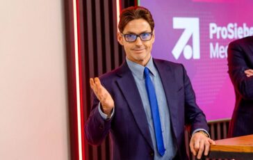 Berlusconi crede nel futuro della Tv la Borsen Zeitung celebra Pier Silvio nel giorno del compleanno 364x230