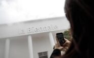 biennale arte lettera di 70 artisti e curatori no a partecipazione israele russia e usa 2