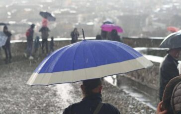 Caldo non dura in arrivo pioggia e freddo come cambia meteo in Italia 364x230