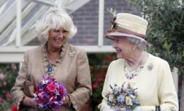 Camilla e il ricordo di Elisabetta II Si ritaglio un ruolo tutto suo in un mondo di uomini 265x160