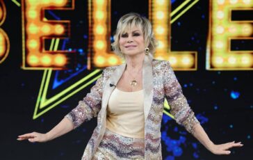 Carmen Russo Io al Gf Vip Volentieri. De Martino Bravissimo ma amo mio marito 364x230