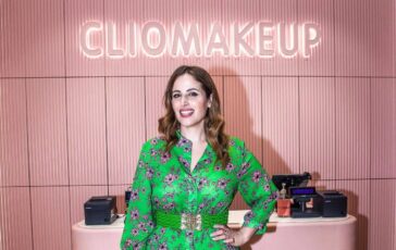 ClioMakeUp derubata a Milano lo choc Avevo la borsa accanto poi e sparita 364x230