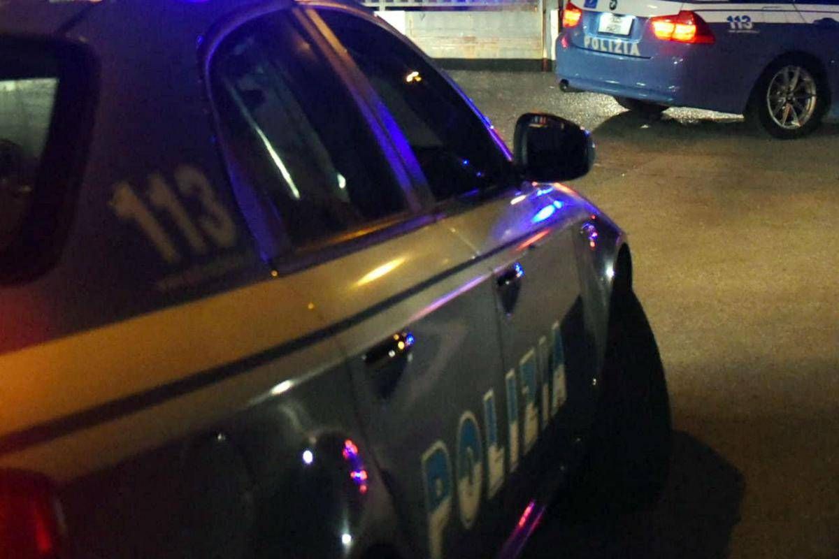 Cosenza, violento scontro tra due auto in galleria: due morti e un ferito
