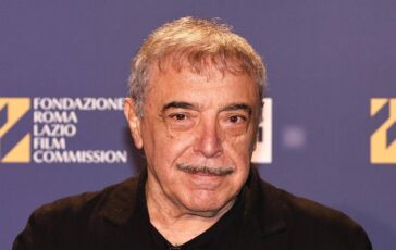 David di Donatello la conduzione sara corale anche Nino Frassica sul palco 364x230