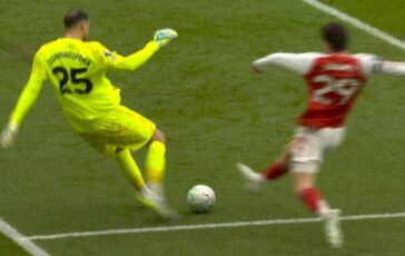 Donnarumma erroraccio in City Arsenal che puo decidere la Premier cose successo Il video 364x230