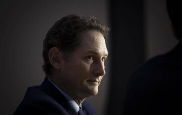 Eredita Agnelli chiesto il rinvio a giudizio per John Elkann 364x230