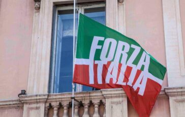 Forza Italia linvito dei fratelli Berlusconi e di Tajani allunita Costa capogruppo di mediazione 364x230