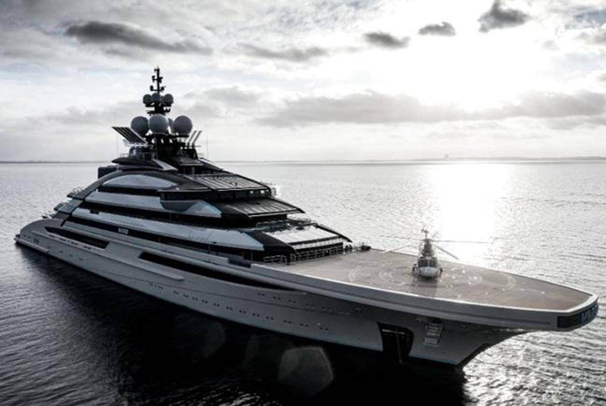 Hormuz, il superyacht dell’oligarca vicino a Putin sfugge al blocco: il caso del 'Nord' da 500 milioni