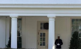 Il giallo del ricovero di Trump il presidente Usa lontano dallocchio pubblico Al lavoro per gli americani 265x160