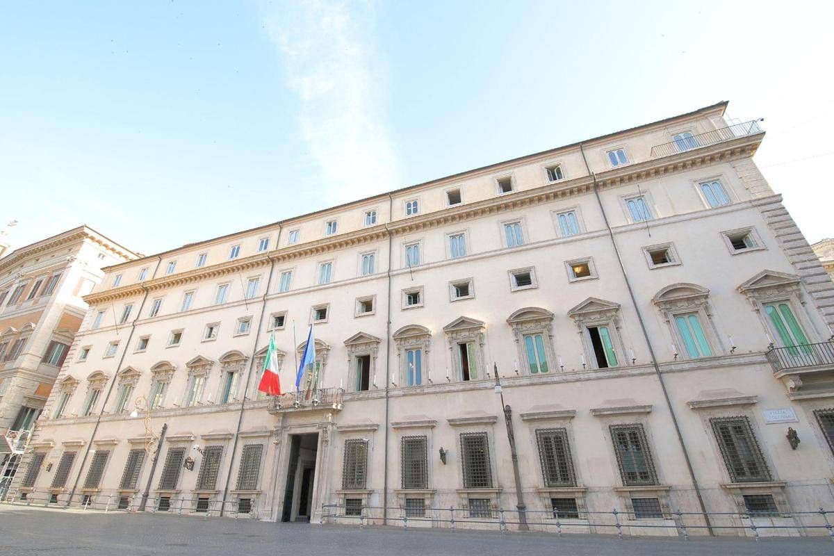 Iran, Palazzo Chigi: "Civili non possono pagare il prezzo delle colpe del regime"