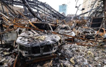 Iran Trump minaccia nuovi attacchi su ponti e centrali. Teheran Abbattuto F 35 Usa morto il pilota Diretta 364x230