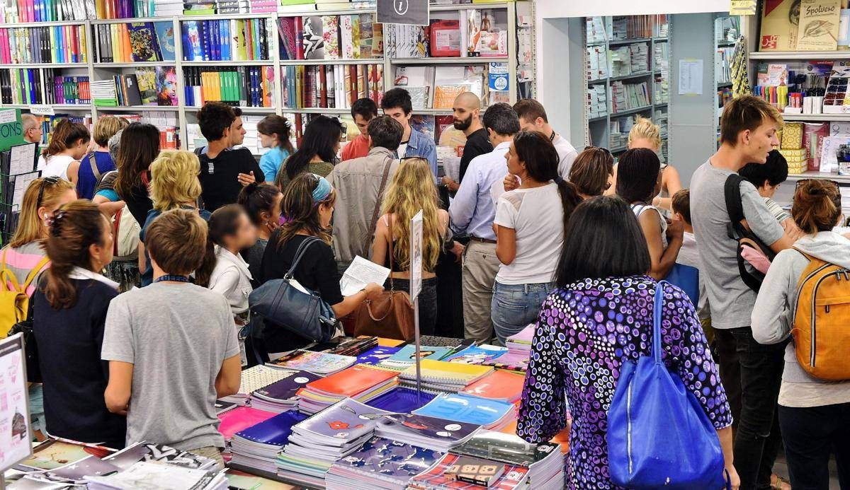 Leggere libri riduce il rischio di demenza? Ecco cosa c'è di vero secondo i medici anti-bufale