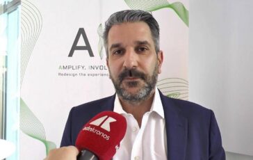 Malattie rare Celia Argenx Larte rende visibile la miastenia gravis 364x230