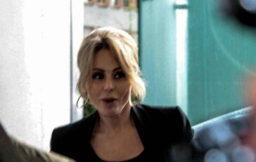 Malpensa aeroporto rimane intitolato a Silvio Berlusconi. La figlia Marina Tar rimette cose a posto 364x230