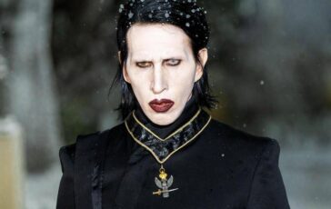 Marilyn Manson ospitato in convento dalle suore Arriva lo stop il post del sindaco di Ferrara 364x230