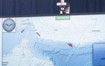 Marines si calano con le corde e sequestrano nave iraniana le immagini 364x230