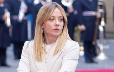 Meloni Agire subito su stop patto stabilita. Papa Leader religiosi non devono fare cio che dicono politici 364x230