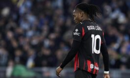 Milan Leao prima punta non piace ai tifosi Perche gioca li 265x160