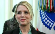 pam bondi licenziata da trump ma rischia di dover deporre al congresso sul caso epstein 2