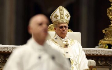 Papa Leone XIV alla sua prima veglia di Pasqua Non lasciamoci paralizzare dalle guerre 364x230