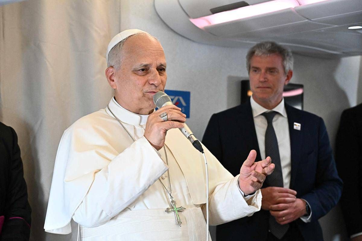 Papa: "Non dibatto con Trump, non è mio interesse"