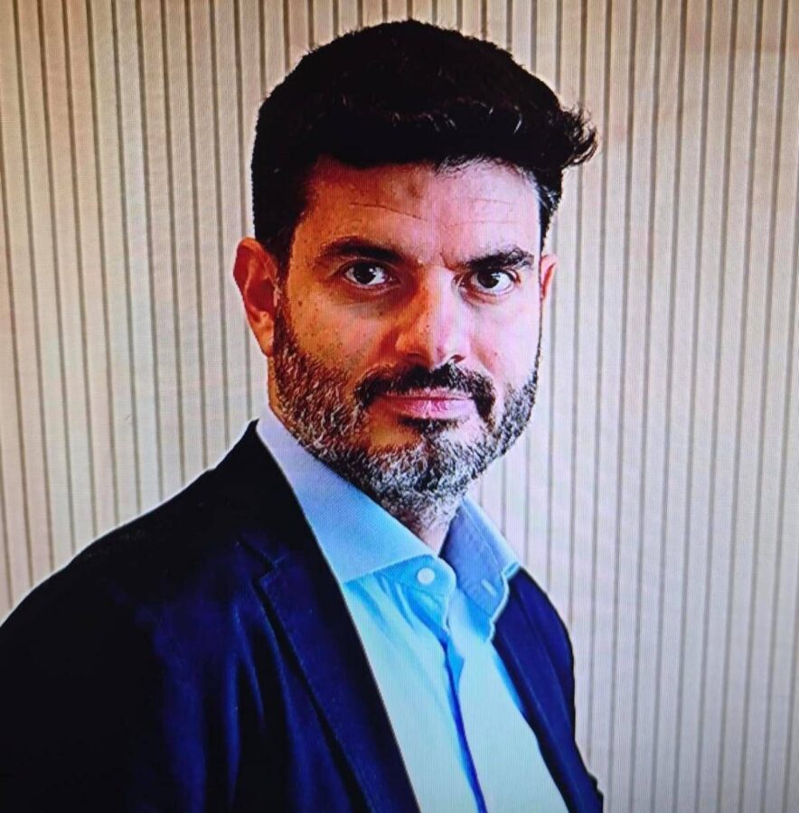 Rigurgito acido, disfagia e in alcuni casi tosse persistente, voce rauca o mal di gola. Cos'è l'esofago di Barrett